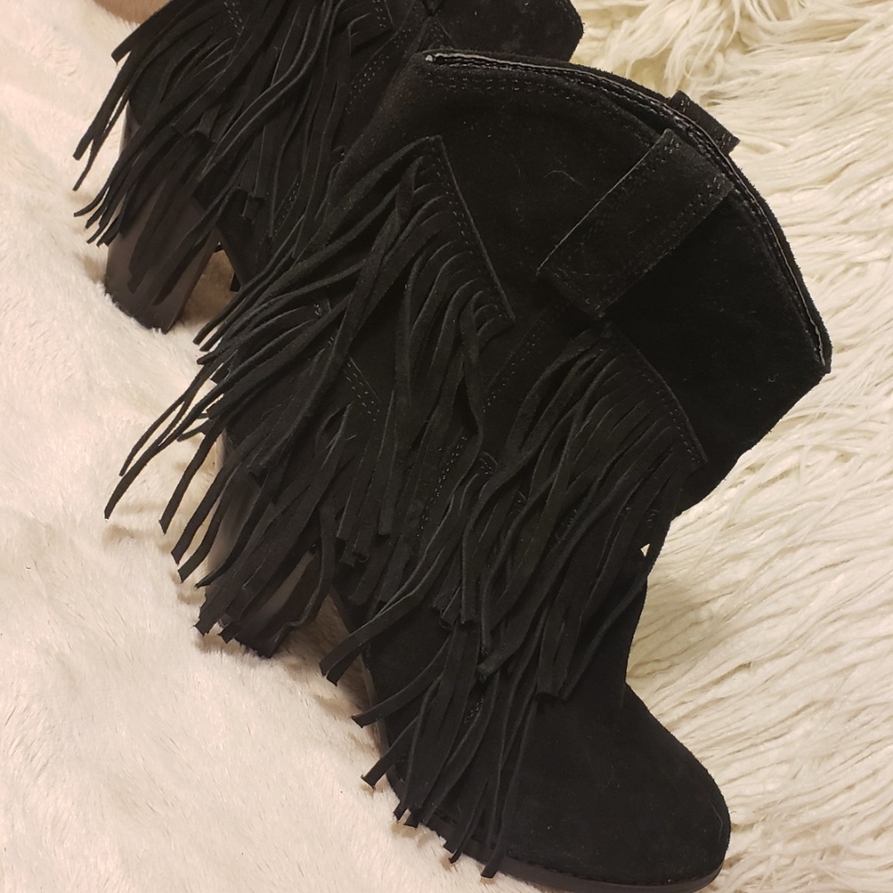 GREAT CONDITION Fringe Booties
